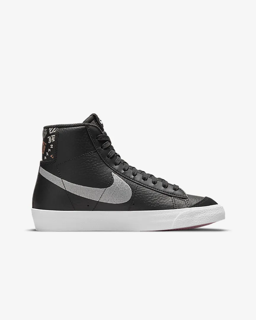 Nike Blazer Mid '77 SE2 GS Black Cashmere Light Smoke Grey Grade School DJ0265-001